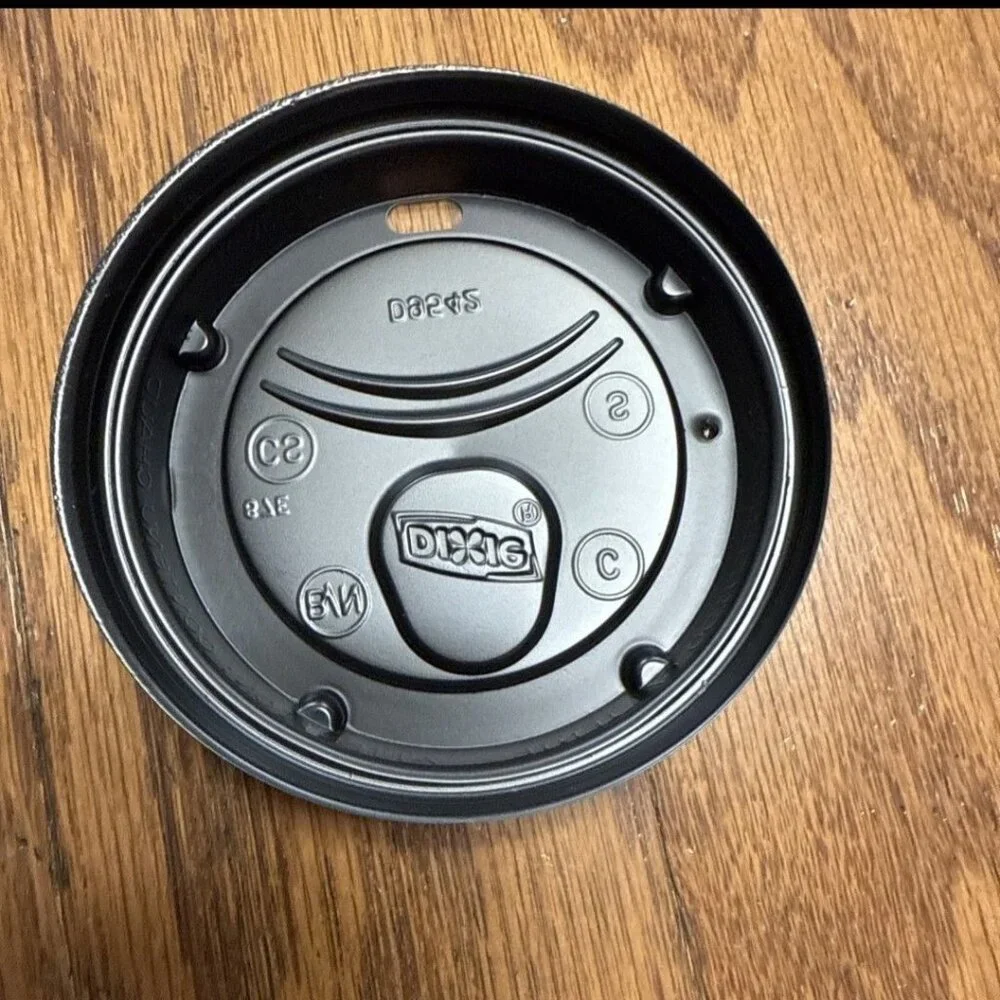 100 Dixie To Go Black Plastic Hot Beverage Lids -NEW   Fits 12/16/20